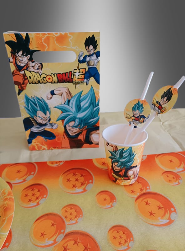 Papiertüten Dragon Ball, 4er-Pack – Dieses Partyset zum Thema Dragon Ball enthält Geschenktüten, Becher, Strohhalme und Geschirr, die mit Figuren aus der Serie und den legendären Dragon Balls auf einem leuchtend gelb-orangefarbenen Hintergrund verziert sind. Diese Dragon Ball-Papiertüten eignen sich perfekt für Kindergeburtstage und sind ein ideales Partygeschenk für junge Fans.