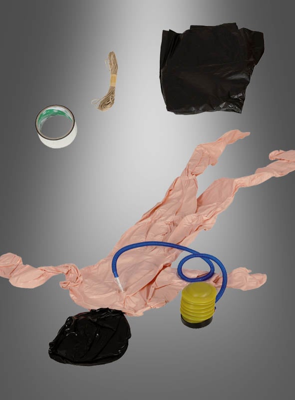Auf einem grauen Hintergrund angeordnet: eine entleerte aufblasbare Leiche im Leichensack (178 cm), eine Fußpumpe mit blauem Schlauch, ein schwarzes Tuch, das einem Leichensack ähnelt, eine Rolle Seil und eine Rolle Klebeband – das perfekte Set für gruselige Halloween-Dekoration!.