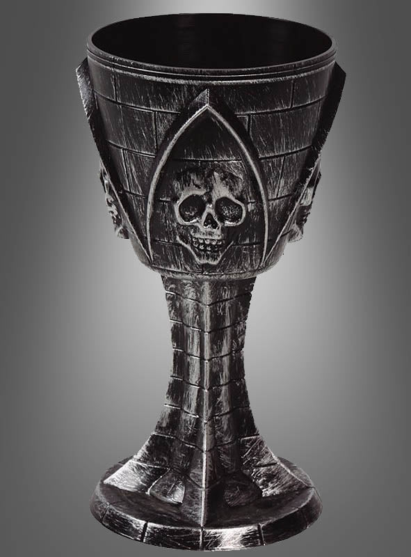Mit seiner strukturierten Oberfläche und dem auffälligen Totenkopf-Motiv auf der Vorderseite ist der „Totenkopf Kelch“ Halloween-Trinkbecher ein dunkler Kelch im Gothic-Stil, der sich perfekt als Accessoire für jede gruselige Feier eignet.