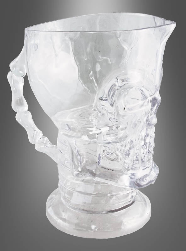 Totenkopf-Krug für Zaubertrank: Durchsichtige Plastikkanne mit einem knochenförmigen Henkel und einem Behälter in Form eines menschlichen Schädels – ideal als gruselige Tischdekoration oder ausgefallener Halloween-Trinkbecher, präsentiert vor einem neutralen grauen Hintergrund.