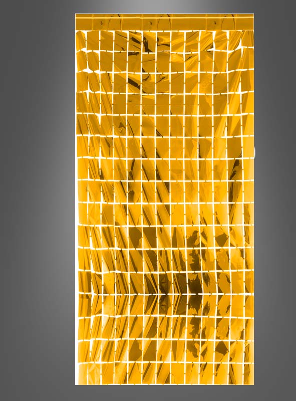 Eine rechteckige Platte aus der „Party Deko Vorhang Hintergrundfolie 100 x 200 cm“, deren reflektierende goldene Oberfläche durch feine weiße Linien in ein Raster unterteilt ist, fängt den schillernden Effekt metallischer Dekorationen ein und hebt sich elegant von einem schlichten grauen Hintergrund ab.