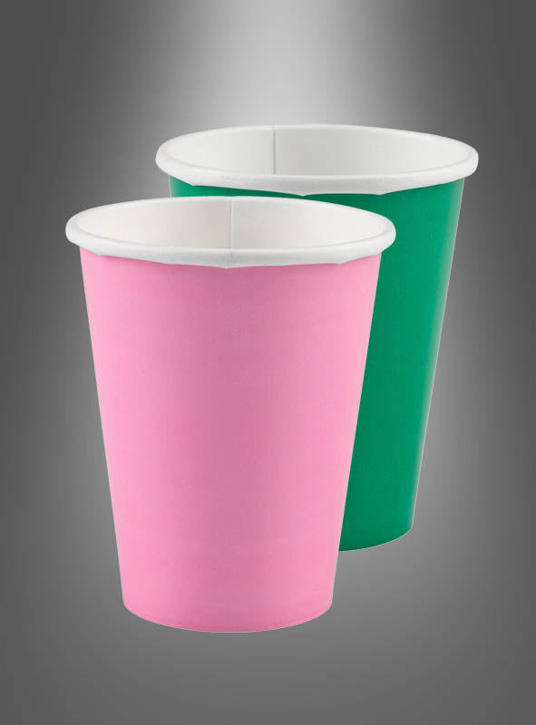 Zwei einfarbige Papierbecher, einer in Rosa und einer in Grün, stehen nebeneinander vor einem grauen Farbverlaufshintergrund – die perfekte Wahl aus dem Sortiment „Pappbecher einfarbig im 8er-Pack“ für Ihre nächste Papierbecher-Party.