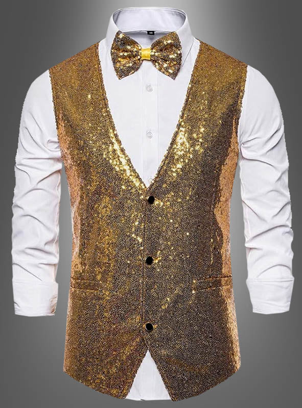 Ein weißes Hemd, kombiniert mit der goldenen Paillettenweste mit Fliege für Herren, präsentiert vor einem neutralen Hintergrund.