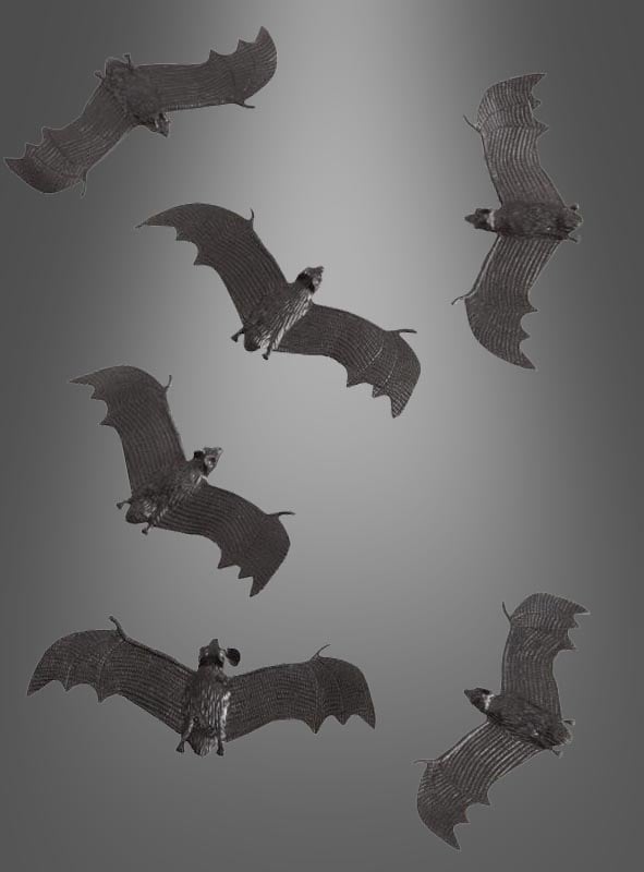 Sechs Deko-Fledermäuse in verschiedenen Ausführungen schweben vor einem grau abgesetzten Hintergrund und zeigen jeweils weit ausgebreitete Flügel in einzigartigen Posen – ideale Akzente für Ihre Halloween-Dekoration.