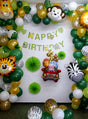Schaffen Sie die ultimative „Party Set Zoo“-Atmosphäre mit dem „Riesiges Zootiere Wand-Deko-Set“ (149 Teile), das Dekorationen für Kindergeburtstage im Dschungel-Stil enthält, darunter grüne, goldene und weiße Luftballons, Luftballons mit Tiergesichtern, ein „Happy Birthday“-Banner für die Wand sowie lustige Zootiere-Wanddekorationen für eine unvergessliche Feier.