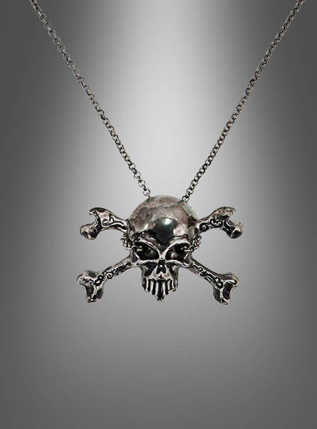Die Kette mit Totenkopf-Pirat in Anthrazit besticht durch einen markanten „Skull-and-Crossbones“-Anhänger vor einem stilvollen, grauen Farbverlauf.