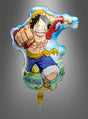 Verleihen Sie Ihrer Feier einen Hauch von Spaß und Abenteuer mit dem Folienballon „One Piece“ – einem Folienballon im Design einer Anime-Figur, die eine rote Jacke, eine gelbe Schärpe und blaue Shorts trägt. Mit dem kultigen „One Piece“-Schriftzug und -Logo am unteren Rand eignet er sich perfekt als Deko für eine Anime-Party oder einen Kindergeburtstag!.