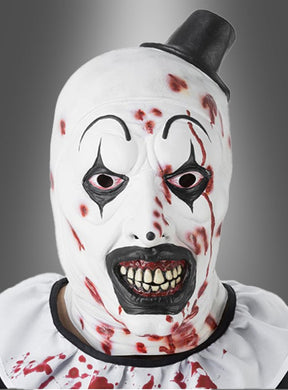 Person, die die „Blutige Terrifier Maske“ (Halloween-Horrorclown) trägt – eine weiße, mit Blutspritzern übersäte Maske mit schwarzen Make-up-Details, bedrohlichen, scharfen Zähnen und einem kleinen schwarzen Hut –, die einen gruseligen Look erzeugt, der perfekt für jeden Horrorfan ist.