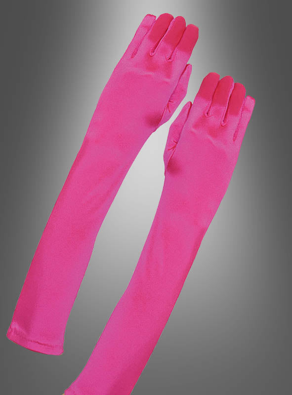 Ein Paar Lange Satin Gala-Handschuhe in glänzendem Rosa wird vor einem grauen Hintergrund mit Farbverlauf präsentiert.