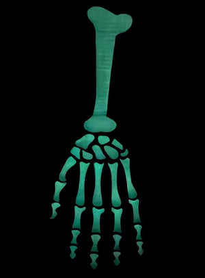 Ein schwarzer Hintergrund bringt das auffällige Design dieses Blickfängers unter den Halloween-Accessoires besonders gut zur Geltung: Die Zinken der Gabel sind wie menschliche Handknochen geformt und passen perfekt zu Ihren Skelett-Handschuhen für Erwachsene (40 cm) oder runden jedes Skelett-Kostüm ab.