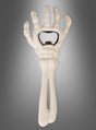 Der Halloween-Flaschenöffner „Skeletthand“, dessen knochige Handfläche einen Flaschenöffner enthält, ist vor einem grauen Farbverlaufshintergrund abgebildet. Dieses gruselige Accessoire eignet sich ideal als Bierflaschenöffner für Partys und verleiht Ihren Feiern eine unheimliche Atmosphäre.