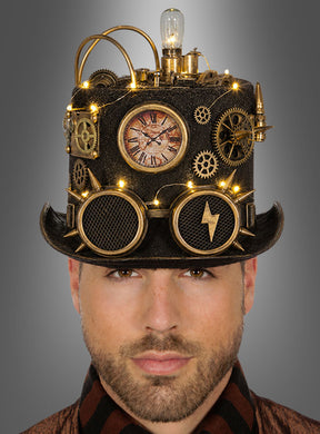 Eine Person trägt den „Steampunk-Zylinder mit Licht“, einen schwarzen Hut, der mit bronzenen Zahnrädern, einem Zifferblatt, einer runden Schutzbrille, Lichterketten und einer Glühbirne verziert ist – ein echter Steampunk-Look. Dieses einzigartige Stück wird durch auffällige Steampunk-Accessoires abgerundet und sorgt so für einen unvergesslichen Look.