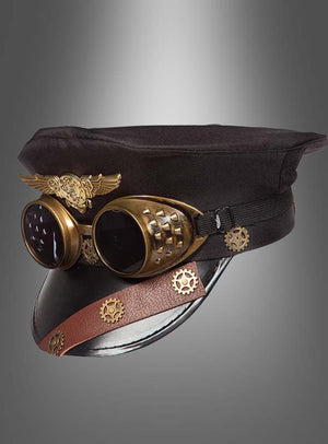 Die „Steampunk-Mütze mit Brille, schwarz“ besticht durch ihr schwarzes Design im Militärstil mit einer bronzefarbenen Steampunk-Brille, einem Emblem mit Flügeln und Zahnrädern sowie aufwendigen Zahnradverzierungen, die sich alle vor einem grauen Hintergrund mit Farbverlauf abheben – damit ist sie das perfekte Accessoire für jedes Steampunk-Kostüm.