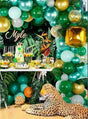 Verwandeln Sie Ihren Partytisch in ein wildes Dschungelabenteuer mit dem „Gigantischen Party-Ballon-Komplettset 166 Teile grün“, bestehend aus einer üppigen grünen Ballongirlande, goldenen und blauen Ballons, tropischen Blättern, Leckereien mit Tiermotiven und einem großen Plüsch-Geparden. Perfekt für eine Dschungel-Safari-Party – runden Sie den Look mit „Mylo“ auf der Kulisse ab!.