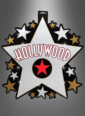 Ein großer weißer Stern mit der roten Aufschrift „HOLLYWOOD“, umgeben von kleineren schwarzen, weißen und goldenen Sternen auf einem grauen Hintergrund mit Farbverlauf – perfekt als „Hollywood Stern Deko 40 x 38 cm“ für Ihre glamouröse Hollywood-Party oder Filmstar-Party.