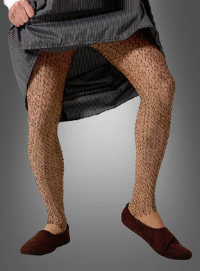 Eine Person, die einen gestreiften Rock und Pantoffeln trägt, sowie eine „Haarige Strumpfhose für Herren und Damen“ – eine Strumpfhose mit einem Aufdruck, der wie behaarte Beine aussieht –, steht vor einem neutralen Hintergrund und sorgt so für einen skurrilen Spaßkostüm-Look.