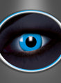 Nahaufnahme eines menschlichen Auges mit einer leuchtend blauen Iris vor dunklem Hintergrund, umrahmt von einem metallischen ovalen Rahmen. Die lebhafte Farbe spiegelt die auffällige Wirkung der 3-Monatslinsen UV Flash Blue wider und unterstreicht die Intensität des Blicks.