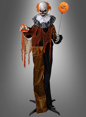 Verwandeln Sie Ihren Raum mit dem „Animatronic Clown mit Luftballon und Bewegungsmelder, 175 cm“ – diese unheimliche Figur besticht durch wildes orangefarbenes Haar, eine gestreifte Hose, zerfetzten orangefarbenen Stoff und einen unheimlichen „Happy Halloween“-Luftballon vor grauem Hintergrund. Als ultimative Horrorclown-Dekofigur sorgt dieser Clown mit Luftballon bei jeder Halloween-Party für Gänsehaut und wird Ihre Gäste mit seiner Bewegungssensor-Aktivierung garantiert in Angst und Schrecken versetzen.