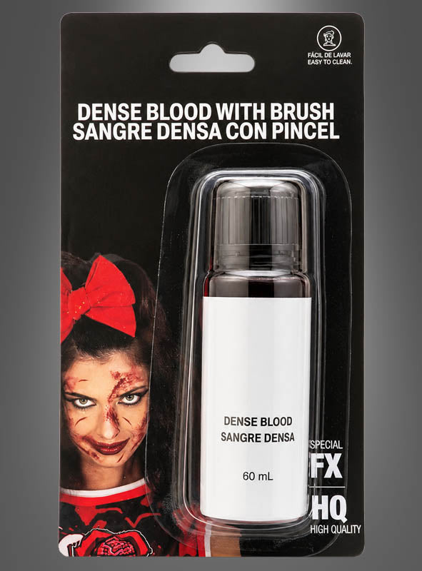 Eine 60-ml-Flasche „dickflüssiges Filmblut mit Pinsel“ in einer Kunststoffverpackung, auf der ein Foto einer Frau zu sehen ist, deren Gesicht und Kostüm mit Kunstblut bespritzt sind. Der englische und spanische Text beschreibt das Produkt als ideal für Halloween-Make-up, Filmblut zu Halloween oder Kunstblut-Effekte.