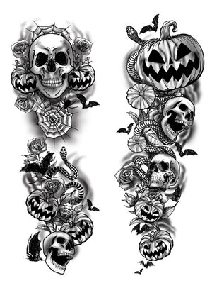 Schwarz-weiße Tattoo-Motive mit Totenköpfen, Kürbissen, Rosen, Fledermäusen und Spinnennetzen sorgen für eine markante Halloween-Stimmung. Diese Illustrationen, die in zwei vertikalen Kompositionen präsentiert werden, eignen sich ideal für die Gestaltung der Tattoo-Strumpfhose „Totenkopf und Kürbisse“. Perfekt, um während der gruseligen Jahreszeit einen auffälligen Stil zu präsentieren!.