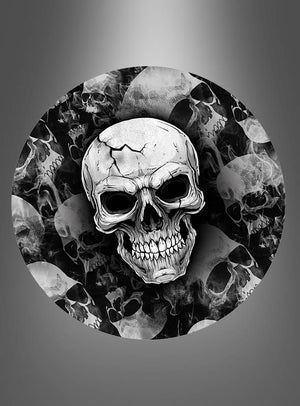 In der Mitte befindet sich eine detaillierte Darstellung eines zerbrochenen menschlichen Schädels, der an den Totenkopf auf der Halloween-Schale (32 cm) erinnert. Umgeben ist sie von mehreren verblassten Totenköpfen und wirbelnden Rauchmustern auf einem dunklen, kreisförmigen Hintergrund – perfekt, um Ihrer Halloween-Tischdekoration oder Halloween-Partydekoration einen gespenstischen Touch zu verleihen.