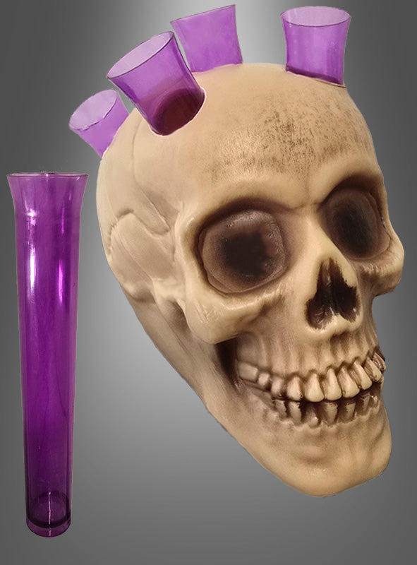 Ein realistisch gestaltetes „Shotgläser Labor mit Schädelständer“ dient als einzigartiger Behälter für vier violette Labor-Schnapsgläser; ein leuchtend buntes Glas ist links separat ausgestellt – perfekt zum Servieren Ihrer Lieblingsgetränke zu Halloween.