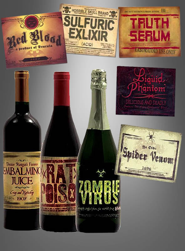 Acht Etiketten im Vintage-Stil aus dem „Flaschenetiketten Halloween 8er-Set“ sind über drei Flaschen mit den Aufschriften „Einbalsamierungsflüssigkeit“, „Rattengift“ und „Zombie-Virus“ auf grauem Hintergrund abgebildet – perfekt für Ihre Halloween-Deko.
