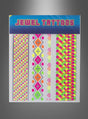 Eine Packung mit der Aufschrift „Neon Tattoo 80er Jahre Abziehbilder“ enthält drei Streifen mit neonfarbenen temporären Tattoos in geometrischen und von Schmuck inspirierten Designs – ideal, um einen lebhaften Neon-Tattoo-Look zu kreieren, der vom Make-up der 80er Jahre inspiriert ist. Mit diesen Abziehbildern kannst du deine ausgefallene Persönlichkeit auf einfache und stilvolle Weise zur Geltung bringen.