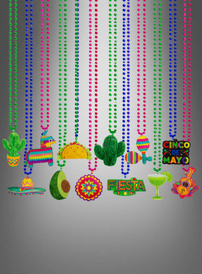 Verleihen Sie Ihrer nächsten Fiesta-Party mit den „Fiesta Mexicana Party Ketten“ (12 Stück) eine festliche Note – farbenfrohe Perlenketten mit Anhängern zum Thema „Cinco de Mayo“ wie Kakteen, Tacos, Maracas, Sombreros, Avocados, Margaritas und leuchtenden „Fiesta“- und „Cinco de Mayo“-Schriftzügen. Der perfekte Party-Schmuck für jede Fiesta!.