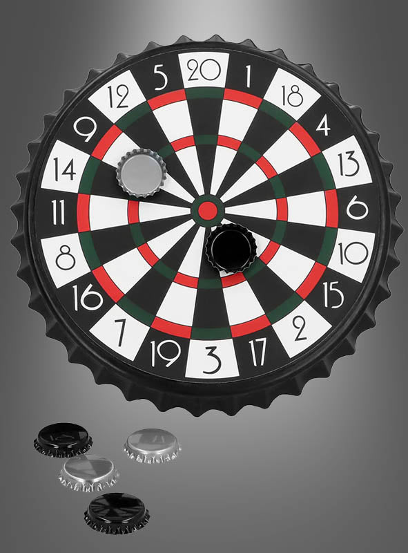 Das „Darts Trinkspiel“-Partyset umfasst eine Dartscheibe im Design eines Flaschenverschlusses sowie magnetische Flaschenverschluss-Darts – zwei davon sind auf der Scheibe angebracht, drei weitere befinden sich darunter. Dieses originelle Set verleiht dem klassischen Dartspiel eine lebhafte Note und ist damit die perfekte Wahl für jede Zusammenkunft oder jedes Partyspiel.