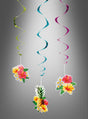 Drei farbenfrohe „Deko Swirls Sommerparty 3 Stk.“ hängen herab, jeweils mit tropischen Blumenmotiven wie einer Hibiskusblüte und einer Ananas vor einem schlichten grauen Farbverlaufshintergrund – perfekt, um jeder hawaiianischen Sommerparty das gewisse Etwas zu verleihen.