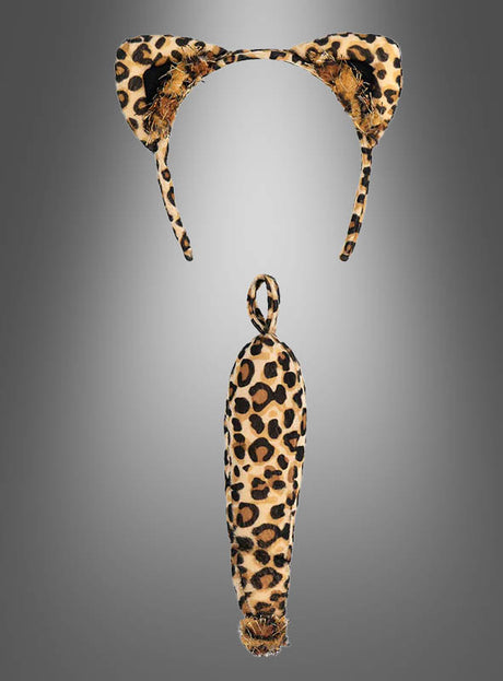 2-teiliges Leoparden-Tierkostüm-Set mit einem Stirnband im Leoparden-Print samt Katzenohren und passendem Schwanz – ideal als Tierkostüm für Damen oder als Leopardenkostüm, präsentiert vor einem grauen Hintergrund mit Farbverlauf.