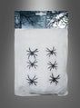 Eine Packung „Spinnennetz-Deko 100 g mit Spinnen“ enthält sechs schwarze Plastikspinnen, die auf weißen Kunstspinnennetzen angeordnet sind – perfekt für eine gruselige Halloween-Dekoration. Das gesamte Set wird in einer durchsichtigen Plastikverpackung geliefert, sodass Sie Ihrer Halloween-Spinnennetz-Dekoration ganz einfach eine schaurige Note verleihen können.
