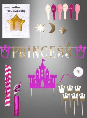 Prinzessinnen-Geburtstagsset mit 31 Teilen in Rosa und Gold, inklusive Banner, Folienballons, Tortenfiguren, Strohhalmen, Tröte und Band – stilvoll auf grauem Hintergrund arrangiert und ideal für jede Prinzessinnen-Geburtstagsparty.