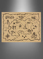Ein 6er-Set „Platzset Schatzkarte Piratenparty Kindergeburtstag“ mit handgezeichneten Schatzkarten auf braunem Papier, auf denen Inseln, Palmen, Berge, ein Vulkan, ein Schiff, Meeresbewohner und ein gepunkteter Weg zum X abgebildet sind – ideal als Tischsets für Ihre nächste Piratenparty oder als originelle Tischdekoration.