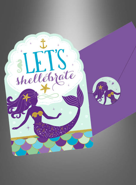 Machen Sie Ihre Meerjungfrauen-Party zu etwas ganz Besonderem – mit den 8 Meerjungfrauen-Einladungskarten, die eine Meerjungfrau mit lila Haaren, goldene Muscheln und den Schriftzug „LET’S shell-ebrate“ zeigen. Jede Karte wird mit einem violetten Umschlag und einem passenden Meerjungfrauen-Aufkleber geliefert – damit ist dieses Set die perfekte Wahl für zauberhafte Einladungskartensets oder als atemberaubende Meerjungfrauen-Einladungskarten für unvergessliche Feiern.
