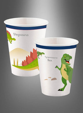 8er-Set „Dino“-Pappbecher mit Cartoon-Motiven eines grünen Tyrannosaurus Rex und eines grünen Stegosaurus sowie den jeweiligen Namen auf weißem Hintergrund – perfekt für jede Dinosaurier-Geburtstagsfeier oder einen Kindergeburtstag mit Pappbechern.