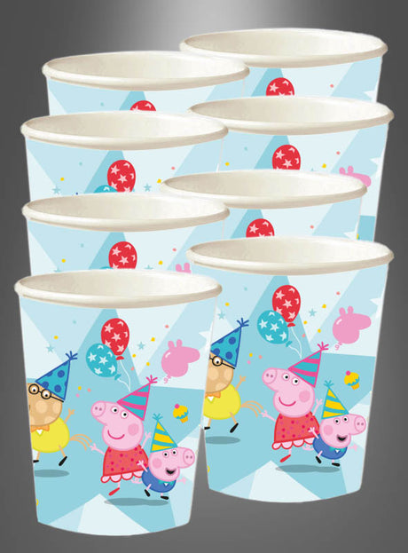 Acht Peppa Wutz-Pappbecher (8 x Peppa Wutz-Pappbecher, 250 ml) mit Motiven von Comic-Schweinen mit Partyhüten, Luftballons und Sternen auf blau-weißem Hintergrund – das perfekte Einweggeschirr für Kindergeburtstage oder jede fröhliche Peppa Wutz-Feier.