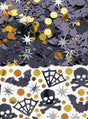 Halloween-Konfetti-Streudeko mit Totenköpfen, Fledermäusen, Spinnennetzen, silbernen Sternen und goldenen Kreisen, verteilt auf einem schwarz-weißen Hintergrund – perfekt als farbenfrohe Tischdekoration (Konfetti-Tischdekoration) für Ihre Halloween-Party.