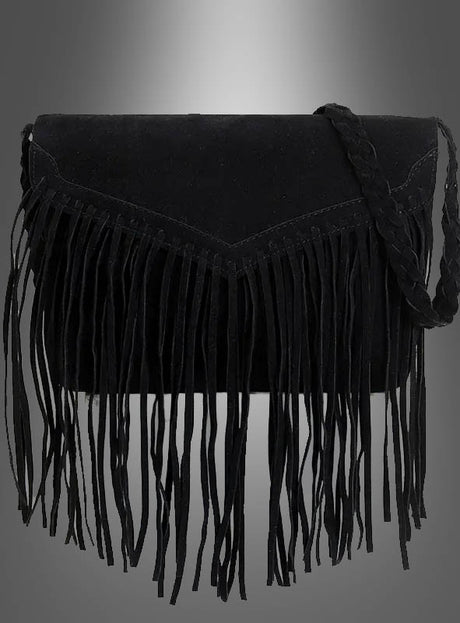 Die „Handtasche mit Fransen 26 cm“ aus schwarzem Wildleder verfügt über einen geflochtenen Schulterriemen und lange Fransen an der Vorderseite, die sich vor einem grau verlaufenden Hintergrund abheben. Diese stilvolle Hippie-Fransentasche ist das perfekte Handtaschen-Accessoire für jedes modebewusste Outfit.