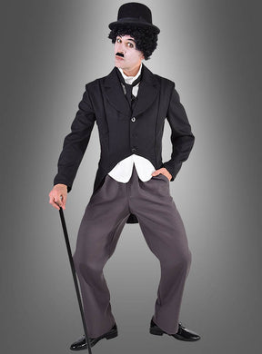 Dieses „Charlie Komiker“-Kostüm im Frack-Stil – komplett mit klassischem schwarzem Anzug, Melone, falschem Schnurrbart und Spazierstock – ist perfekt für Männer, die beim Karneval in die Rolle einer klassischen Komikerfigur aus vergangenen Zeiten schlüpfen möchten.