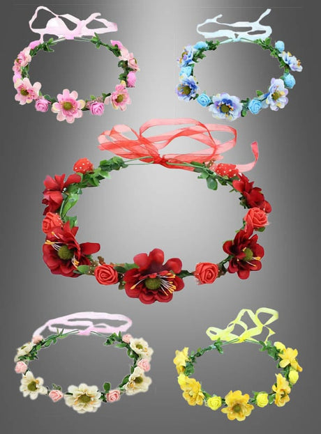 Fünf farbenfrohe Hippie- oder Elfen-Blumen-Haarkränze mit Bändern sind vor einem grauen Hintergrund mit Farbverlauf abgebildet. Ideal für Elfen-Cosplay oder als Hippie-Blumenkranz – jedes Kopfschmuckstück besticht durch eine einzigartige Blumenfarbe: Rosa, Blau, Rot, Weiß und Gelb.
