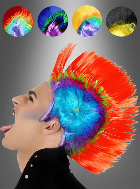 Eine Person mit einer bunten „Bunte Punk Perücke Irokese“ und offenem Mund steht vor einem grauen Hintergrund. Über dem Kopf sind in Kreisen vier Farbvarianten der „Bunte Punk Perücke Irokese“ abgebildet – ideal für Karnevalsfeiern.