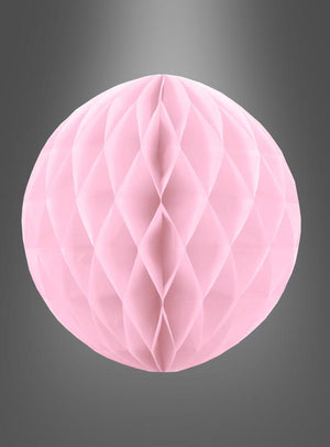 Eine pastellfarbene Wabenball-Partydekoration (20–40 cm) in Rosa – perfekt als stilvolle Papierdekoration – ist auf einem grauen Farbverlauf zentriert. Diese pastellfarbenen Wabenbälle eignen sich ideal als Partydekoration für jede Veranstaltung.