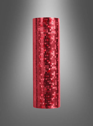 Ein hohes, zylindrisches, rotes Objekt mit einer glänzenden, reflektierenden, mit Pailletten besetzten Oberfläche steht aufrecht vor einem grau verlaufenden Hintergrund – perfekt als glitzernde Luftschlangen für die Partydekoration oder um die festliche Stimmung des Karnevals einzufangen.