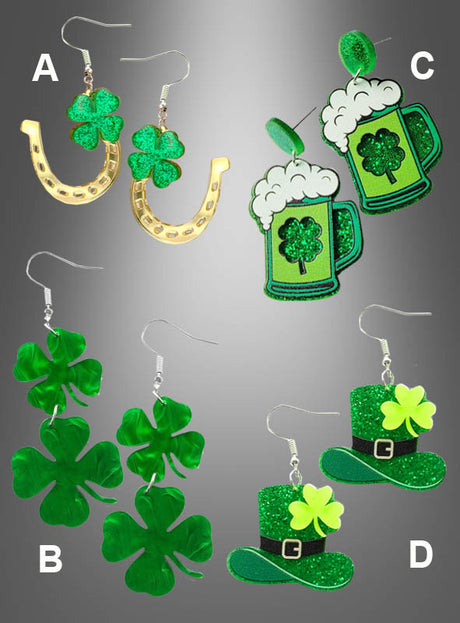 Es werden vier Paare von St. Patrick’s Day-Ohrringen in Kleeblattform präsentiert, die mit A bis D beschriftet sind und festliche Motive wie Kleeblätter, Hufeisen, Bierkrüge und Koboldmützen auf einem grauen Hintergrund mit Farbverlauf zeigen. Diese irischen Ohrringe in Kleeblattform verleihen Ihrem Festtagslook eine verspielte Note.