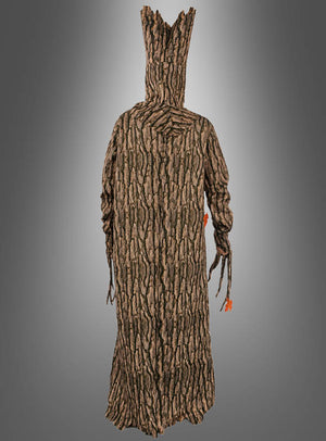 Eine Person, die das „Spukender Geisterbaum“-Kostüm (Unisex) trägt – ein Ganzkörperkostüm mit Rindenmuster, hohem Kopfschmuck und astartigen Ärmeln –, steht vor einem grauen Hintergrund mit Farbverlauf.