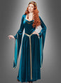 Eine Person trägt das „Lange Mittelalterkleid in Petrol, Königin Guinevere“ aus Samt mit goldener Borte, ausgestellten Ärmeln, goldenem Gürtel und Krone und steht vor einem grauen Hintergrund.
