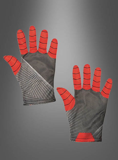 Ein Paar schwarze Netzhandschuhe mit auffälligen roten Fingerspitzen und Akzenten an der Handfläche, die den Spider-Man-Handschuhen für Kinder aus „No Way Home“ nachempfunden sind, werden vor einem grauen Hintergrund mit Farbverlauf präsentiert – perfekt für jeden angehenden Marvel-Superhelden.