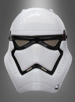 Stormtrooper-Maske der Ersten Ordnung für Kinder, im Stil des weißen Stormtrooper-Helms aus Star Wars, frontal vor einem grauen Farbverlauf präsentiert – die perfekte Wahl für jeden kleinen Star Wars-Fan.